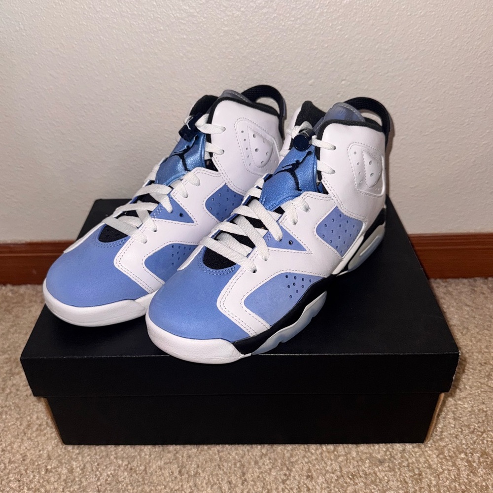Jordan retro 6 UNC sneakers